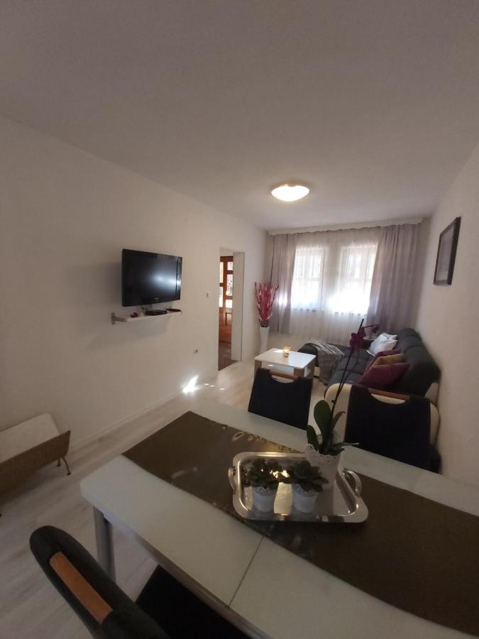 Apartment Mira Korana Extérieur photo