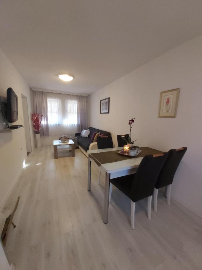 Apartment Mira Korana Extérieur photo