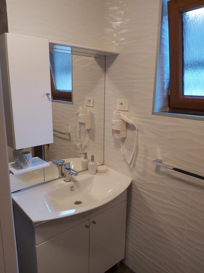 Apartment Mira Korana Extérieur photo